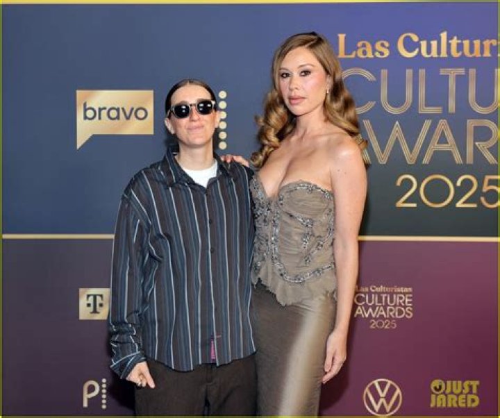 Who Is Robby Hoffman? 5 Things On Gabby Windey’s New Girlfriend – Hollywood Life