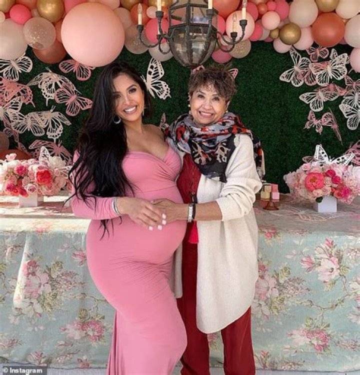 Who Is Sofia Laine? 5 Things About Vanessa Bryant’s Mom – Hollywood Life