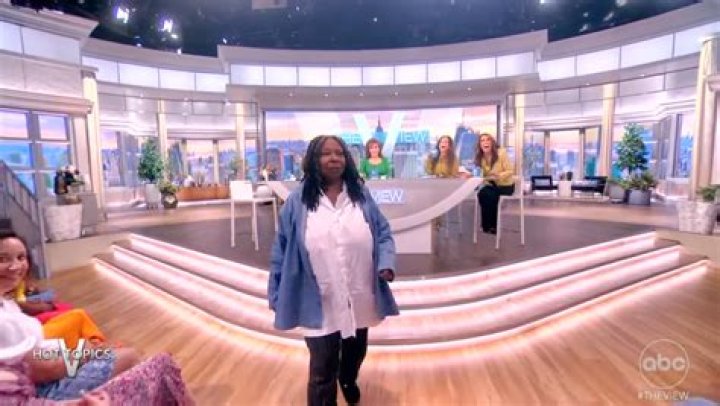Whoopi Goldberg Walks Off The View After Miranda Lambert Drama: Video – Hollywood Life