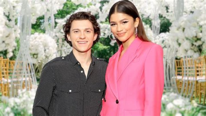 Zendaya’s Mom Reacts To Tom Holland Engagement Speculation: Video – Hollywood Life